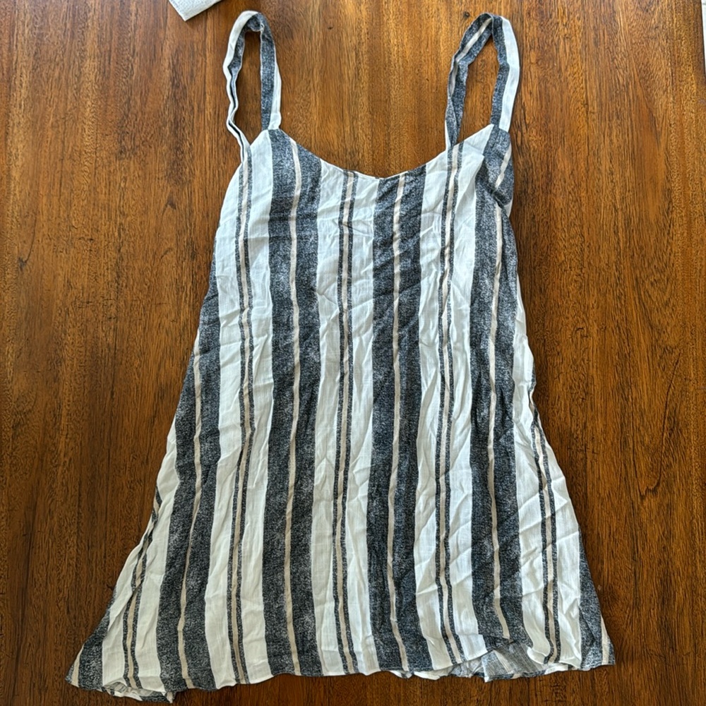 Lightweight dress